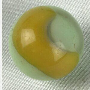Vintage Peltier Peerless Patch PPP Glass Marble .64 Inch Yellow Green UV Active